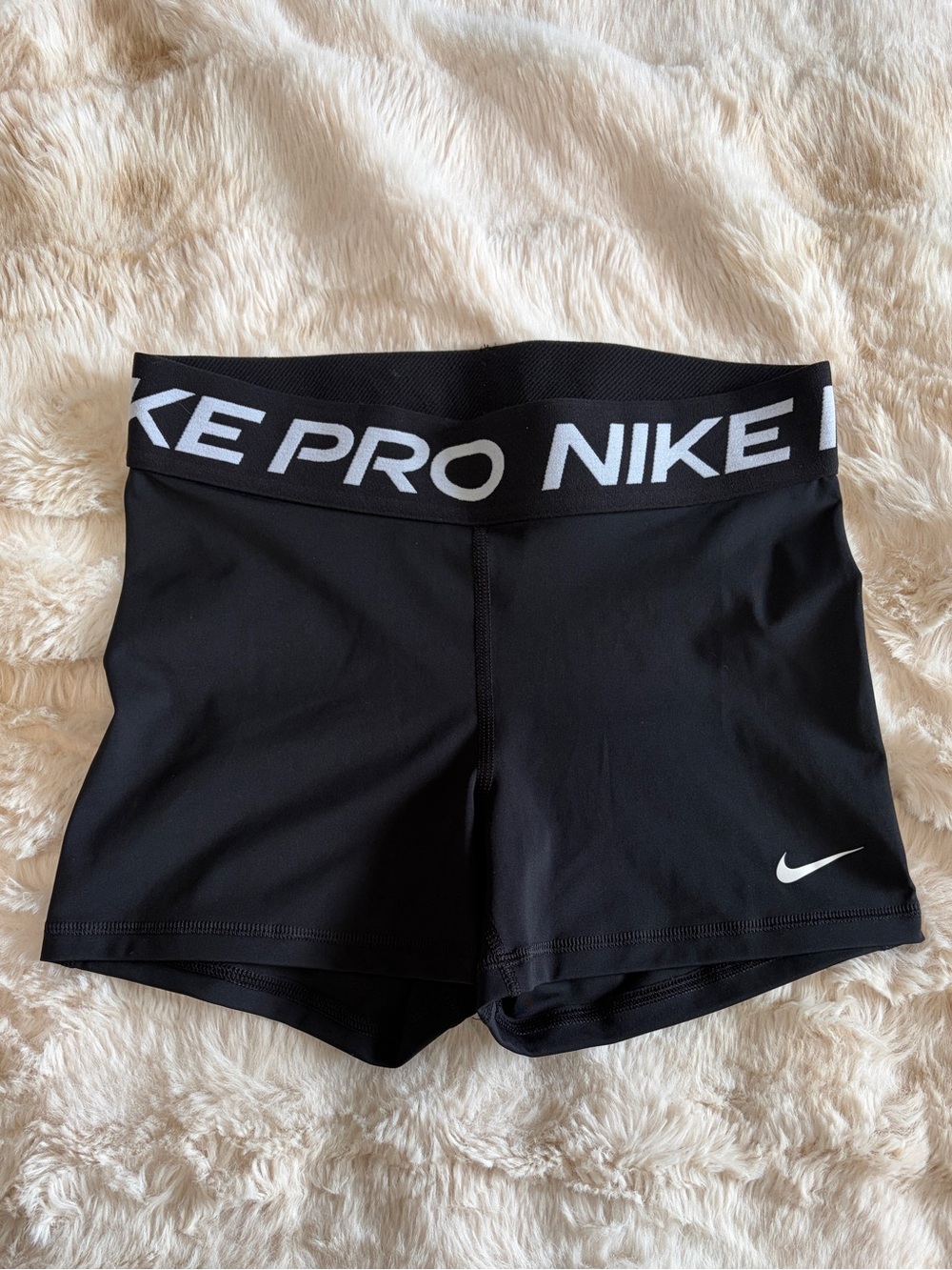 LIKE NEW Small Nike Black Pro Elastic-Waist Bike Shorts